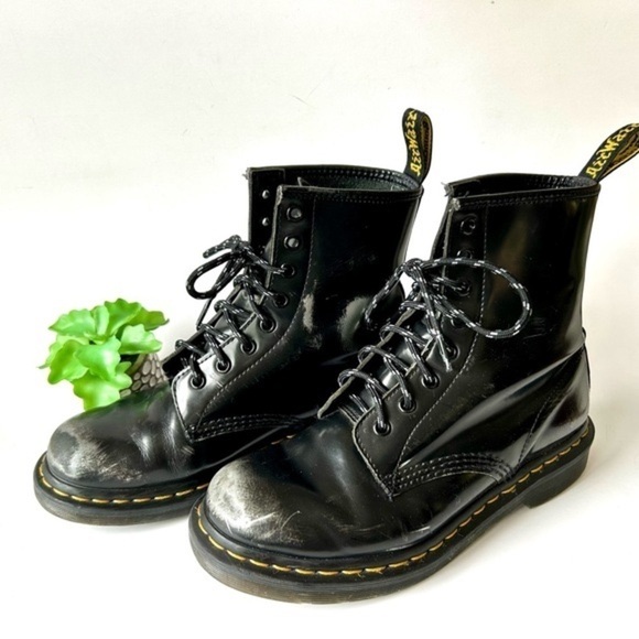 Dr. Martens 1460 Pascal Italian Brush Boot 8-Eye Black Silver Distressed Size 7 - Picture 4 of 12